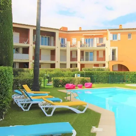 Pcogasto - Golfe De St-tropez - Dans Avec Piscine Avec Vue Sur Marina * Cogolin