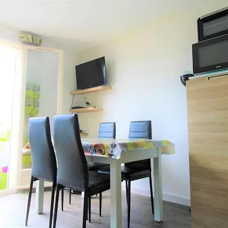 Pcogasto - Golfe De St-tropez - Dans Avec Piscine Avec Vue Sur Marina Διαμέρισμα Cogolin