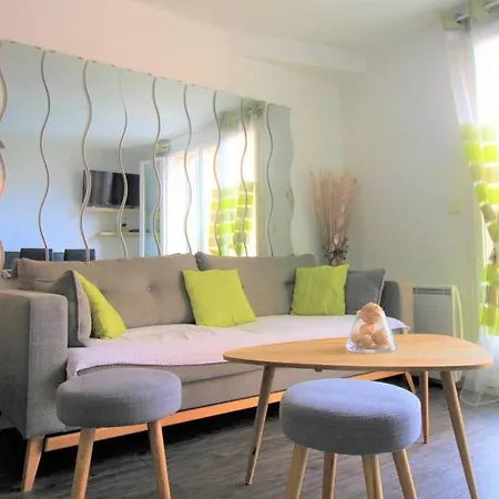 Pcogasto - Golfe De St-tropez - Dans Avec Piscine Avec Vue Sur Marina *